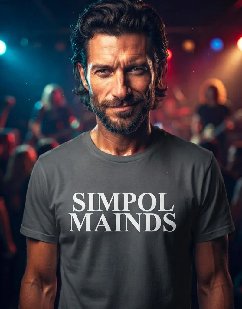 T-shirt Simple Minds originale in cotone di qualità superiore con grafica esclusiva FeikStor© T-shirt Simple Minds originale in cotone di qualità superiore con grafica esclusiva FeikStor©