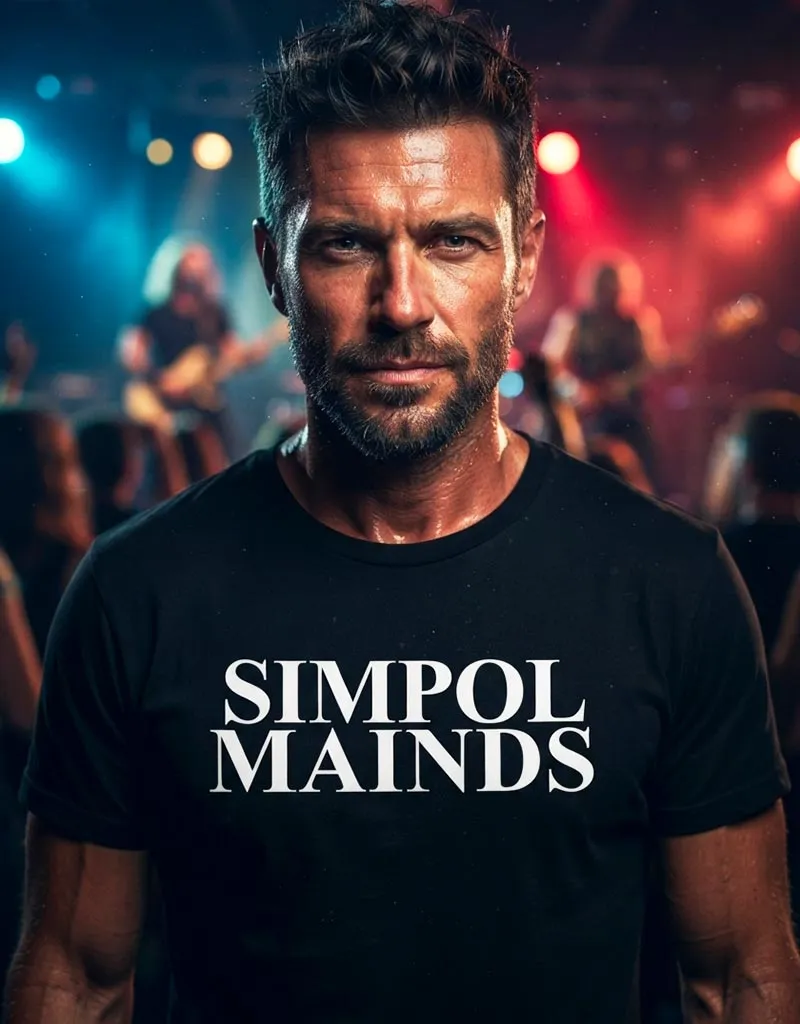 T-shirt Simple Minds originale in cotone di qualità superiore con grafica esclusiva FeikStor© T-shirt Simple Minds originale in cotone di qualità superiore con grafica esclusiva FeikStor©